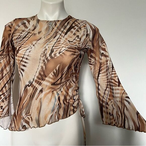 2 Hip y2K asymmetrical funky print 3/4 flare belle sleeve top cinched side - Picture 1 of 9